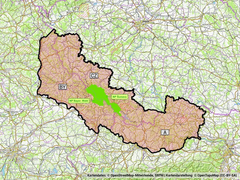 The project area (black border) with the national parks Bavarian Forest and Šumava